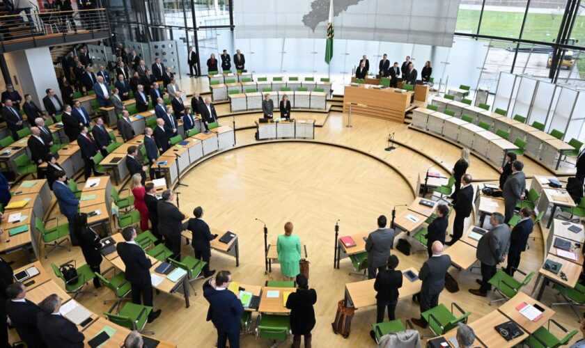 Ministerpräsidenten-Wahl in Sachsen – Grüne mit Stimmzettel unzufrieden