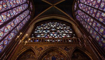 Notre-Dame de Paris : Claire Tabouret choisie pour réaliser les nouveaux vitraux de la cathédrale