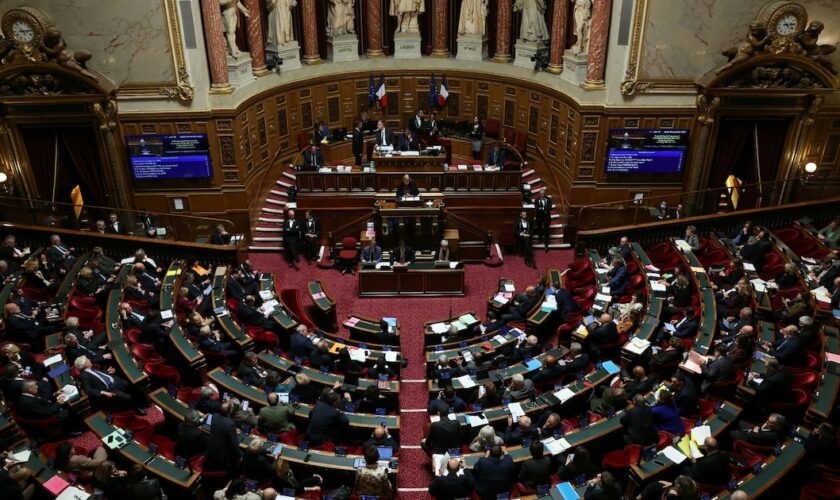 Les sénateurs examinent le projet de loi de financement de la sécurité sociale 2025, au Sénat à Paris le 26 novembre 2024