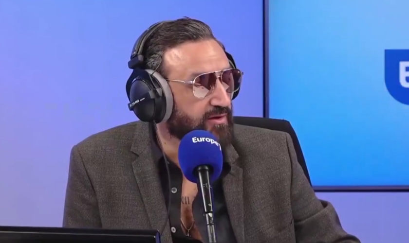 TPMP sur C8 : Cyril Hanouna s’invite dans une manifestation devant l’Arcom pour défendre l’émission