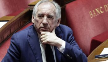 François Bayrou convie les forces politiques jeudi à Matignon, avant d'annoncer son gouvernement