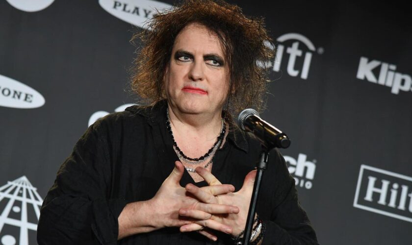 Robert Smith says he ‘felt bad’ about viral Rock and Roll Hall of Fame interview