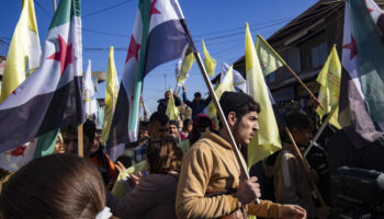 Syrie : des milliers de manifestants en soutien aux forces kurdes et contre la Turquie