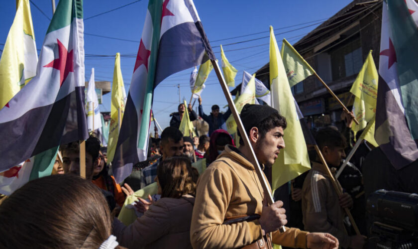 Syrie : des milliers de manifestants en soutien aux forces kurdes et contre la Turquie