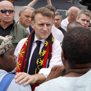 « Je n’ai pas envie de vous dire merci d’être là » : Emmanuel Macron face à la colère des élus et de la société civile mahoraise