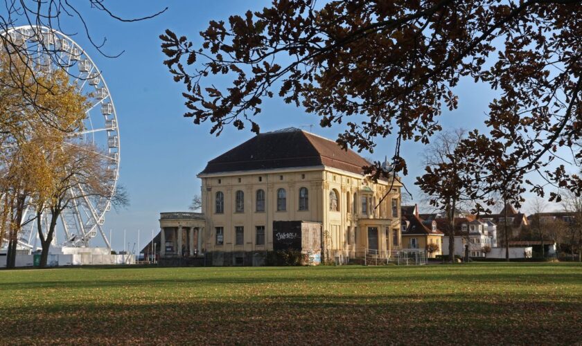 Die Eigentümer der unter Denkmalschutz stehenden Villa Baltic in Kühlungsborn wollen das Haus im Rahmen einer Gesamtlösung sanie