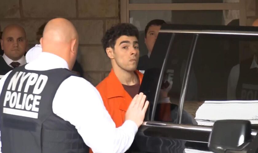 Luigi Mangione extradited to New York where he faces new federal charges