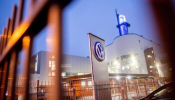 Tarifstreit bei VW: IG Metall meldet Einigung im VW-Tarifstreit – keine Werksschließungen