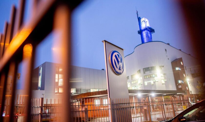 Tarifstreit bei VW: IG Metall meldet Einigung im VW-Tarifstreit – keine Werksschließungen