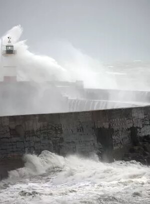 Met Office issues weather warning with 80mph winds expected to batter UK