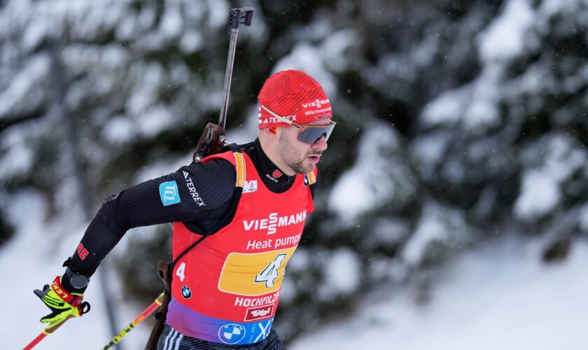 Danilo Riethmüller läuft in der Verfolgung ganz weit nach vorne. Foto: Matthias Schrader/AP/dpa