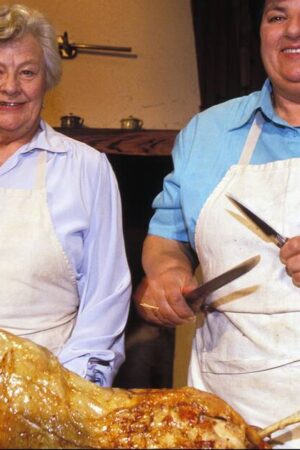 Mort de Maïté à 86 ans, la cuisine rustique servie en plateau