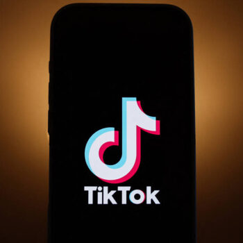 TikTok banni d’Albanie pendant au moins un an