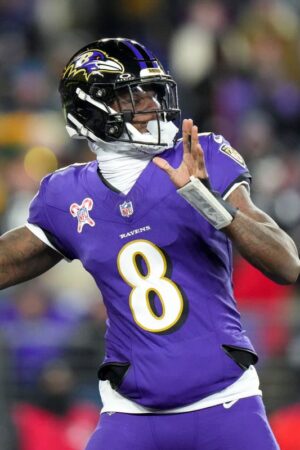 Baltimore Ravens lock in play-off berth with 34-17 win over Pittsburgh Steelers