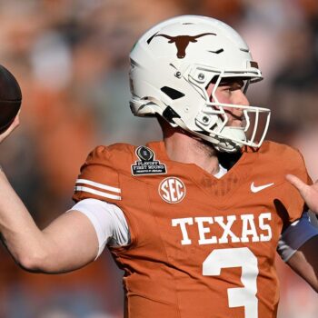 Texas holds off Clemson's comeback to advance in College Football Playoff