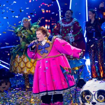 Fernsehen: Sängerin Loi holt als Panda den « Masked Singer »-Sieg