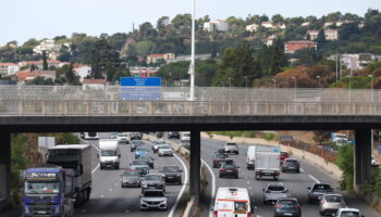 Cette pratique très courante sur les routes sera interdite dès le 1er janvier – attention aux amendes