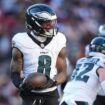 Eagles' CJ Gardner-Johnson flips off Commanders fans after ejection