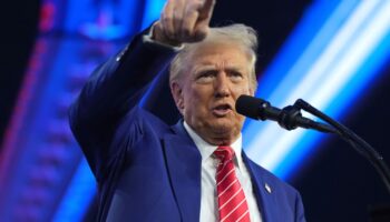 Donald Trump hat sich beim "AmericaFest" feiern lassen. Foto: Rick Scuteri/FR157181/AP/dpa