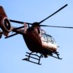 Ein schwer verletzter Autofahrer wurde per Rettungshubschrauber ins Krankenhaus gebracht (Archivbild) Foto: Julian Stratenschult