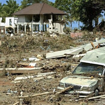 Die Zerstörungen durch den Tsunami waren gewaltig - auch in der beliebten Urlaubsregion Khao Lak in Thailand. (Archivbild) Foto: