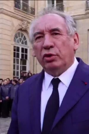 Deuil national pour Mayotte : François Bayrou s'exprime après la minute de silence