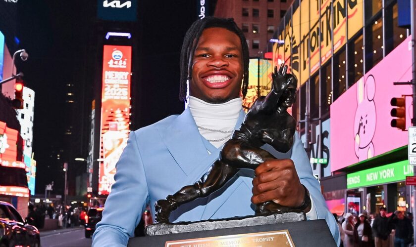 Heisman winner Travis Hunter, fiancée delete social media amid rumors, criticism