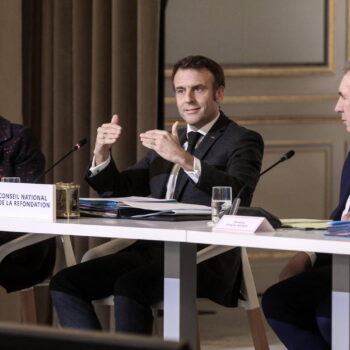 Gouvernement Bayrou, en direct : Qui est ministre ? Borne, Darmanin, Valls... Des surprises !