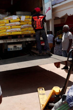 A Saint-Denis, une collecte s’organise pour Mayotte : «En cas de catastrophe, l’Etat n’en fait jamais assez»