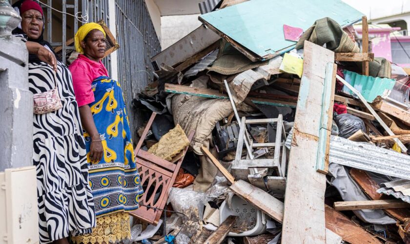 À Mayotte, après le cyclone Chido, la “question macabre” du nombre de morts