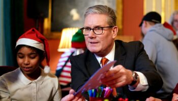 Starmer 'looking towards a better, brighter future' in Christmas message