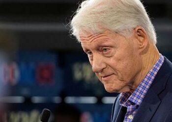 Ehemaliger US-Präsident Bill Clinton mit Fieber im Krankenhaus