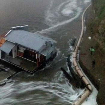 „Sie riskieren Ihr Leben“ – Seebrücke in Kalifornien eingestürzt