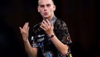 Darts-WM: Ricardo Pietrezczko gewinnt gegen Gian van Veen und steht als einziger Deutscher in der dritten Runde