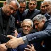 Im Iran hat das Cyberzentrum einige Internetsperren aufgehoben. (Archivbild) Foto: Icana News Agency/ZUMA Press Wire/dpa