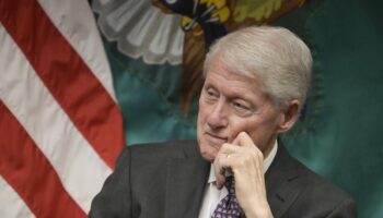 L’ancien président américain Bill Clinton hospitalisé, son entourage rassurant