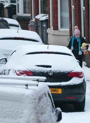 UK snow maps show exact date huge 550-mile wall to blanket Britain and make country barely visible