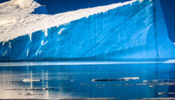 Un iceberg dans la baie de Baffin, près de Pituffik, en juillet 2022 au Groenland