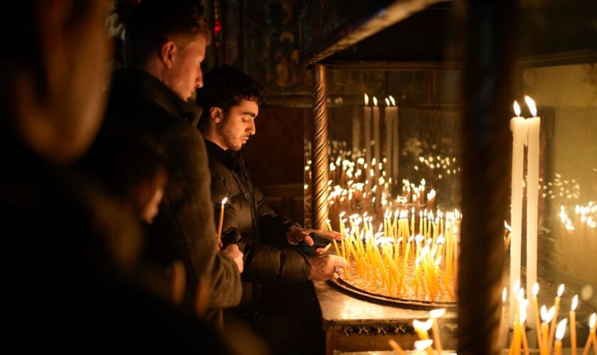 Überschattet vom Krieg in Gaza fielen die Weihnachtsfeiern in Bethlehem eher gedämpft aus. Foto: Matias Delacroix/AP/dpa