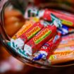 L'emblématique bonbon Carambar, originaire de Lille, a fêté en 2024 les 70 ans d'une histoire riche