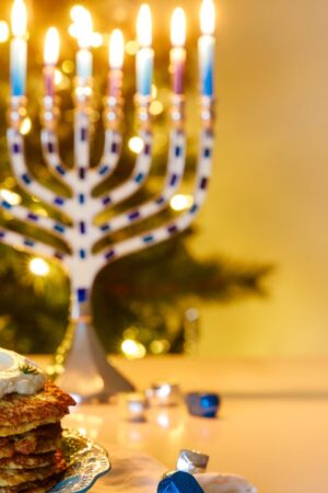 'Chrismukkah' celebration combines foods of Christmas and Hanukkah