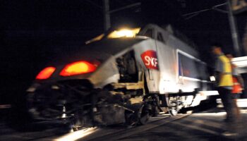 SNCF : après les retards des TGV le soir du réveillon de Noël, ce que l’on sait de « l’accident de personne » en cause