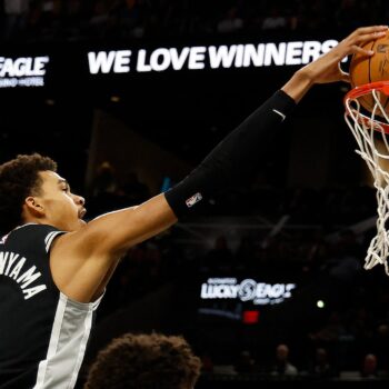 NBA : Wembanyama donne tout face aux Knicks, mais les Spurs s’inclinent