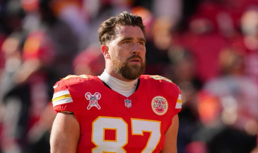 Travis Kelce makes Chiefs history on Christmas Day without Taylor Swift