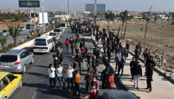 Syrie : combats mortels entre des forces de sécurité et d'anciens membres du régime Assad