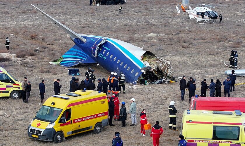 Russia's role in deadly plane crash questioned and more top headlines