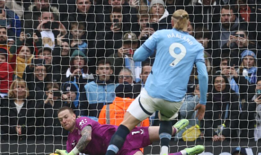 Man City vs Everton LIVE: Score and updates as desperate City hunt winner after Pickford saves Haaland penalty