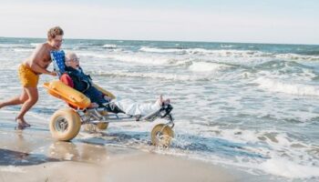 Wünschewagen: Mit Fotografin Lisa Hambsch auf den Fahrten schwerkranker Menschen