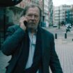 Gary Oldman engagé par le MI5 pour jouer son rôle de « Slow Horses » dans un message de Noël