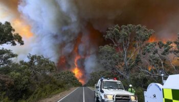 Les images de l’important incendie qui fait rage dans le sud-est de l’Australie